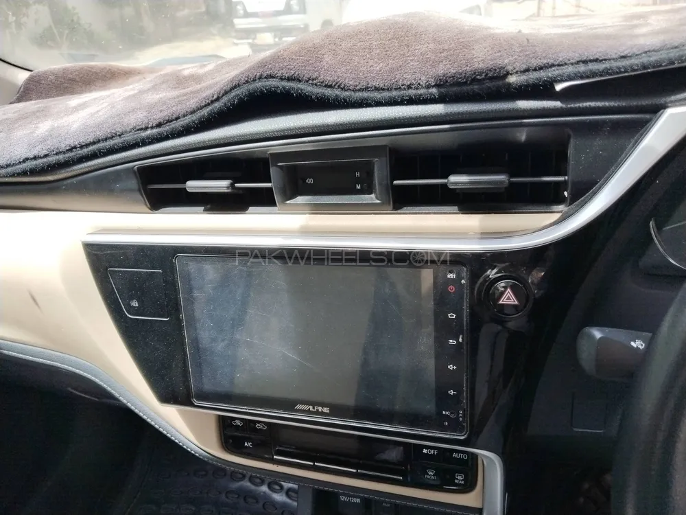 Toyota Corolla 2023 for Sale in Karachi Image-1