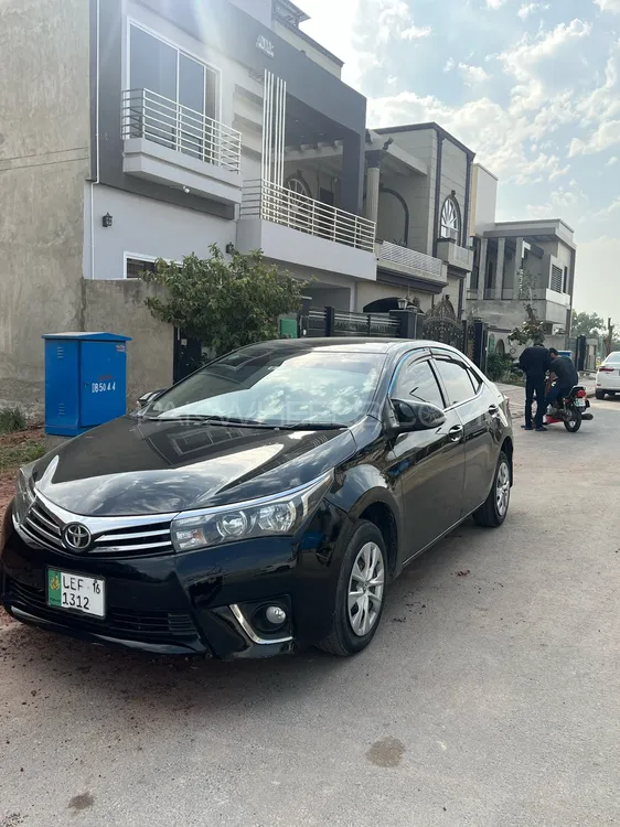 Toyota Corolla 2016 for Sale in Lahore Image-1
