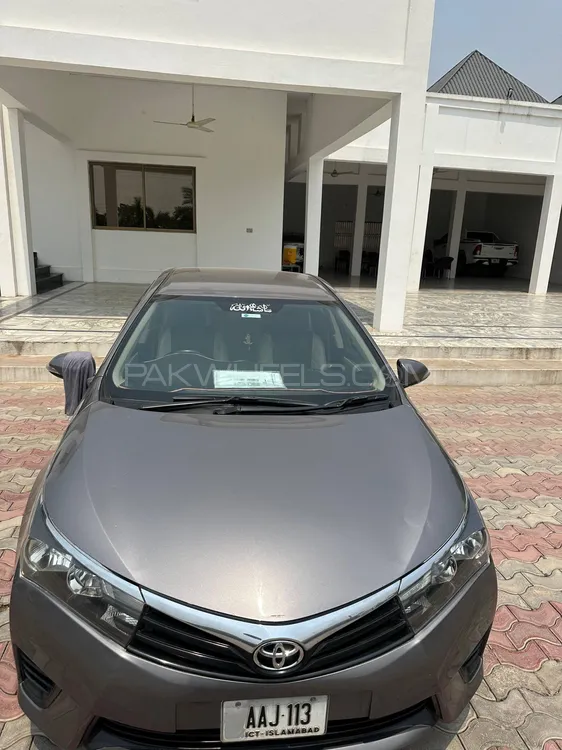 Toyota Corolla 2016 for Sale in Islamabad Image-1