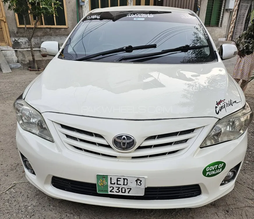 Toyota Corolla 2013 for Sale in Faisalabad Image-1