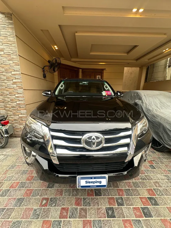 Toyota Fortuner 2018 for Sale in Islamabad Image-1