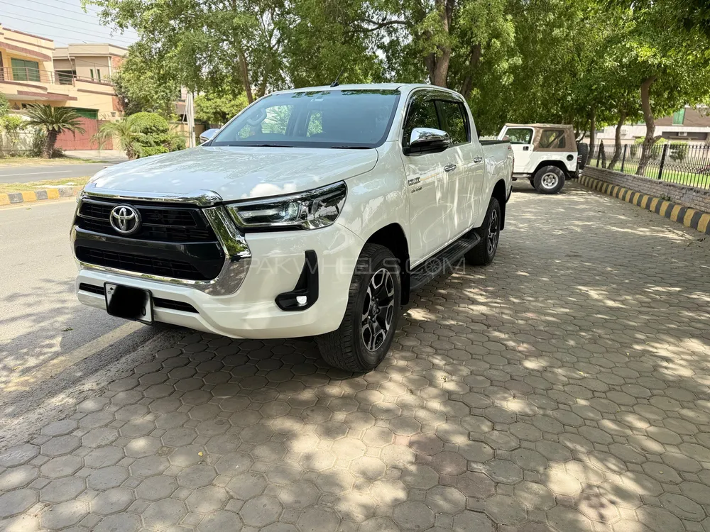 Toyota Hilux 2021 for Sale in Lahore Image-1
