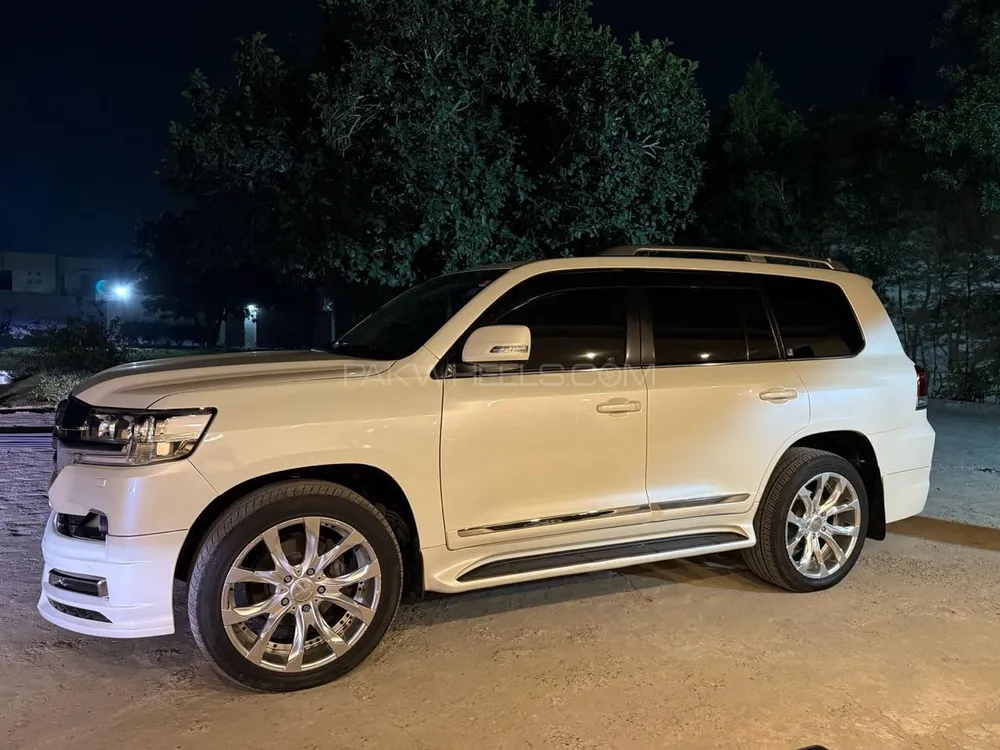 Toyota Land Cruiser 2016 for Sale in Faisalabad Image-1