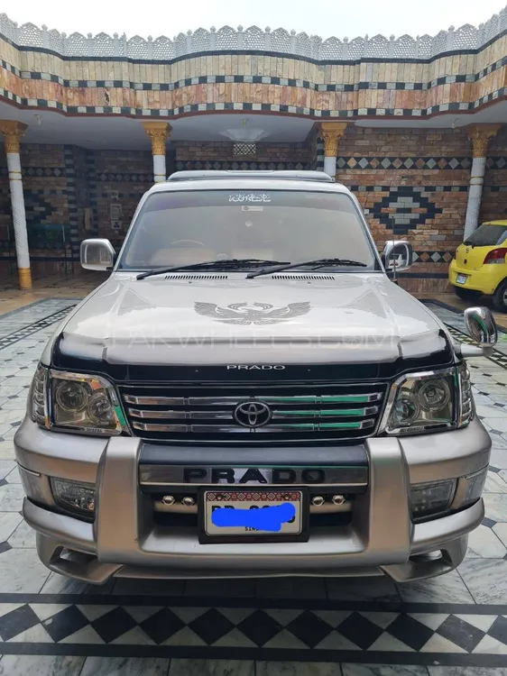 Toyota Prado 2002 for Sale in Kamra Image-1