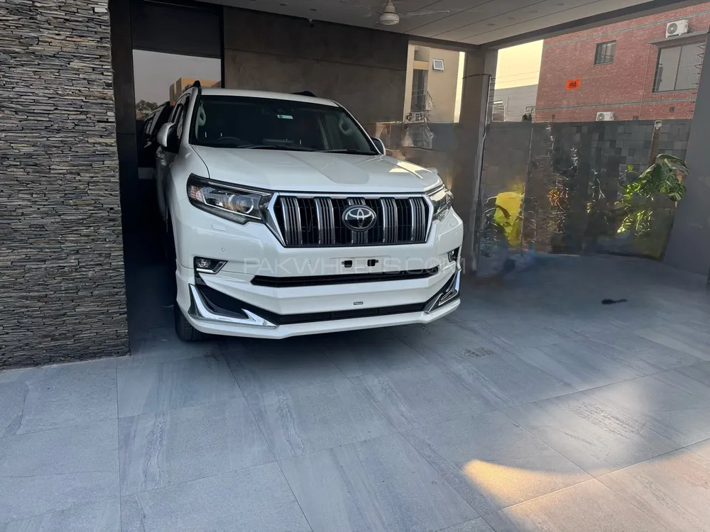 Toyota Prado 2019 for Sale in Lahore Image-1