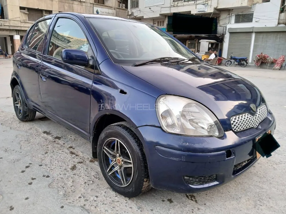 Toyota Vitz 2003 for Sale in Karachi Image-1