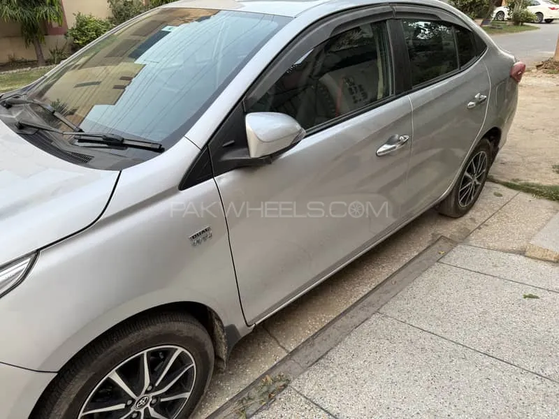 Toyota Yaris Sedan 2021 for Sale in Lahore Image-1