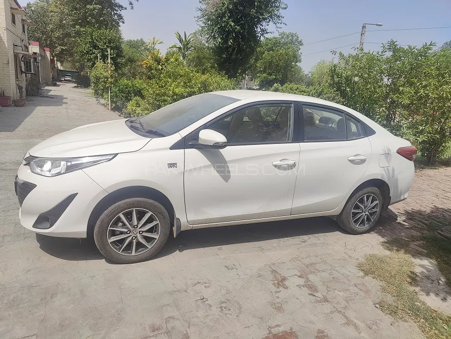 Toyota Yaris Sedan 2023 for Sale in Multan Image-1