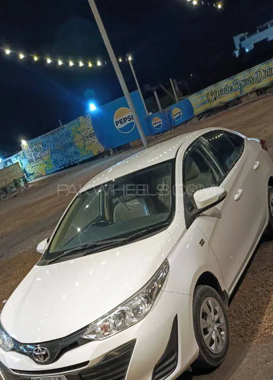 Toyota Yaris Sedan 2021 for Sale in Karachi Image-1