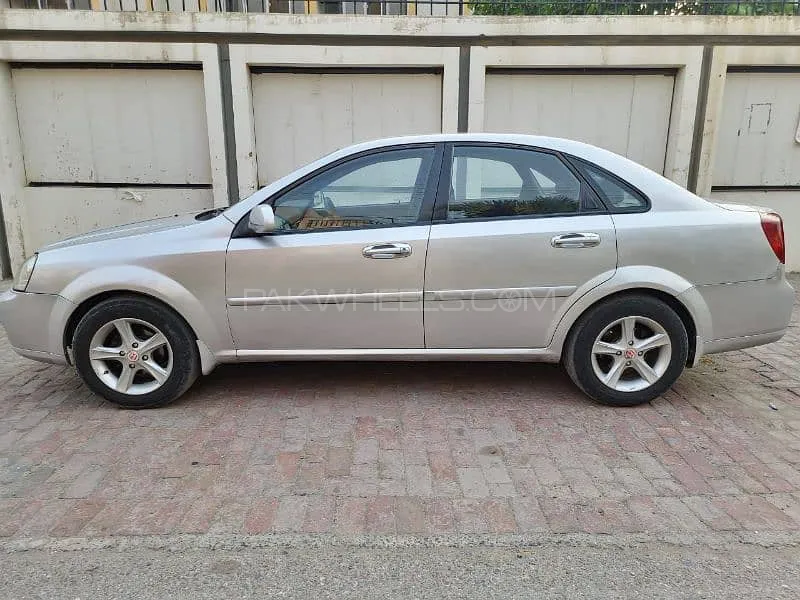 Chevrolet Optra 2005 for Sale in Lahore Image-1