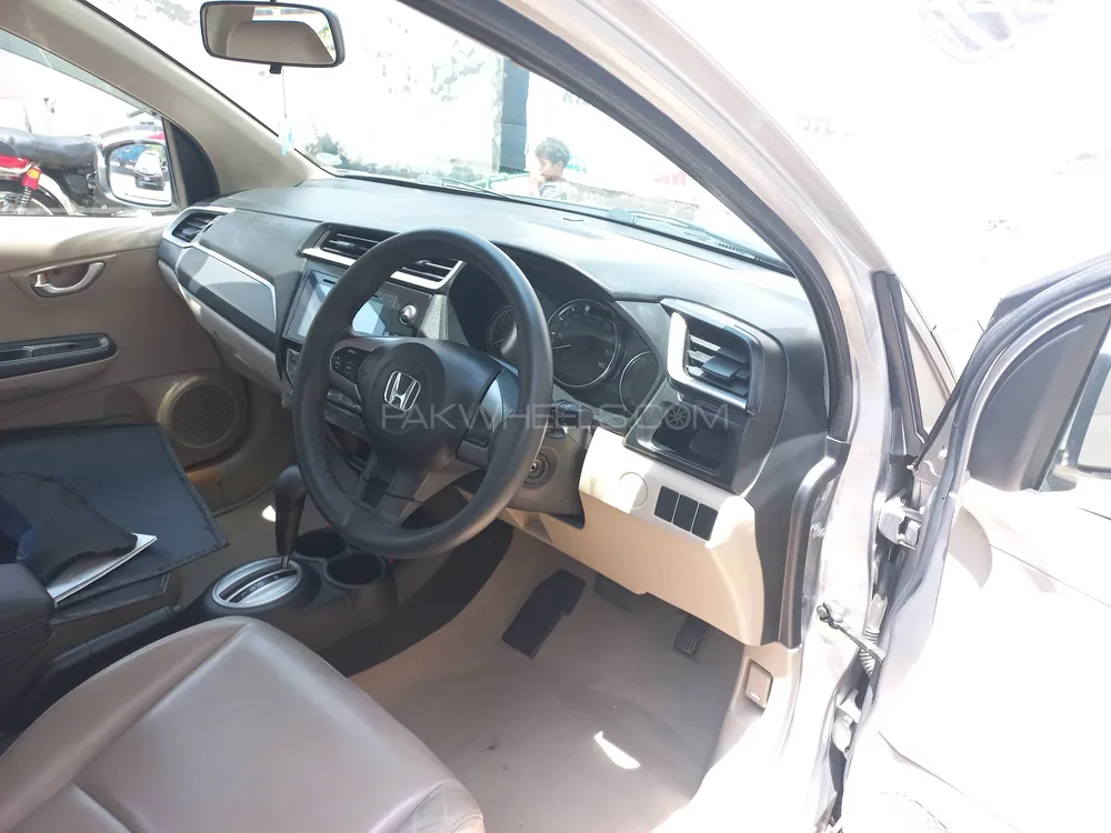 Honda BR-V 2017 for Sale in Lahore Image-1