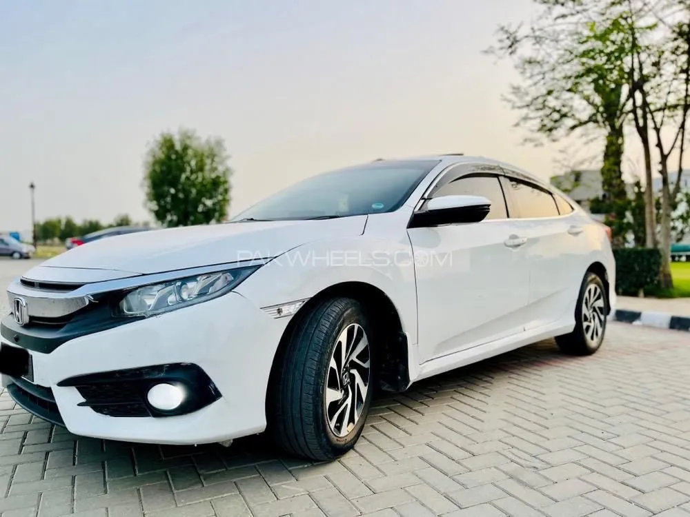 Honda Civic 2017 for Sale in Sheikhupura Image-1