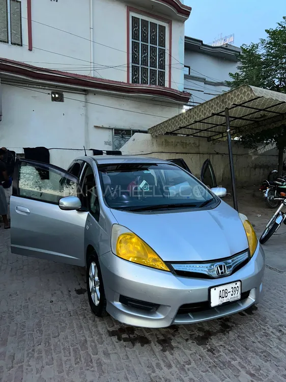 Honda Fit 2013 for Sale in Lahore Image-1