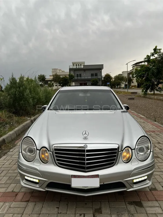 Mercedes Benz E Class 2005 for Sale in Islamabad Image-1