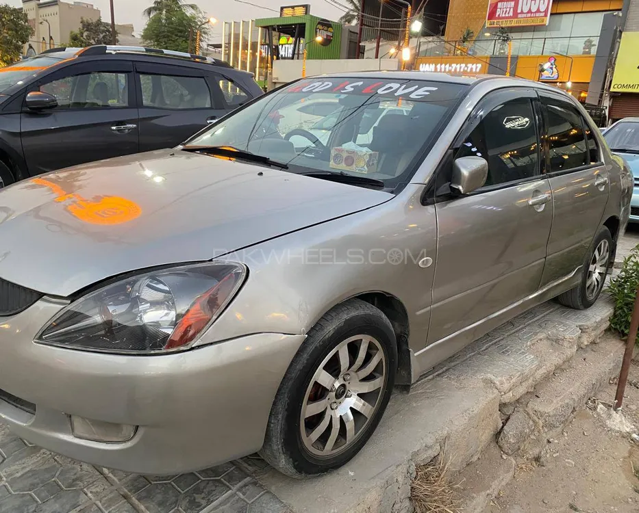 Mitsubishi Lancer 2005 for Sale in Karachi Image-1