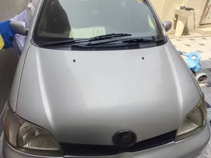 Toyota Platz F 1.0 2001 for Sale