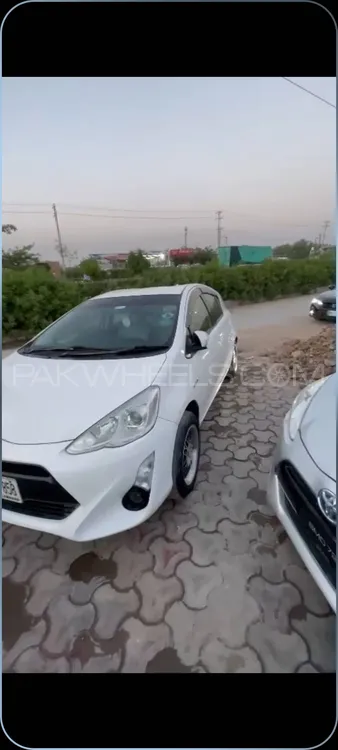 Toyota Aqua 2015 for Sale in Peshawar Image-1
