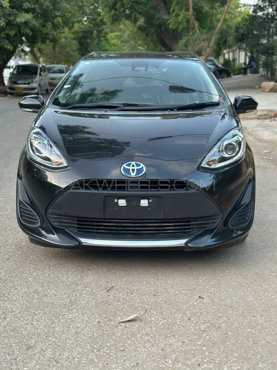 Toyota Aqua 2021 for Sale in Karachi Image-1