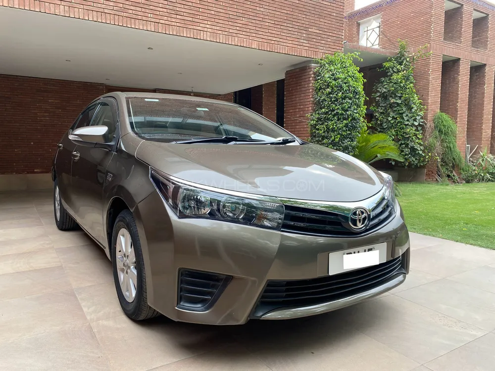 Toyota Corolla 2015 for Sale in Faisalabad Image-1