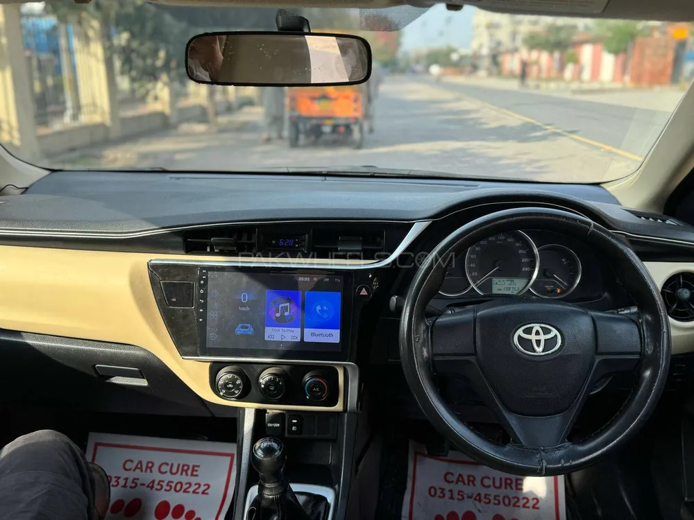 Toyota Corolla 2017 for Sale in Lahore Image-1