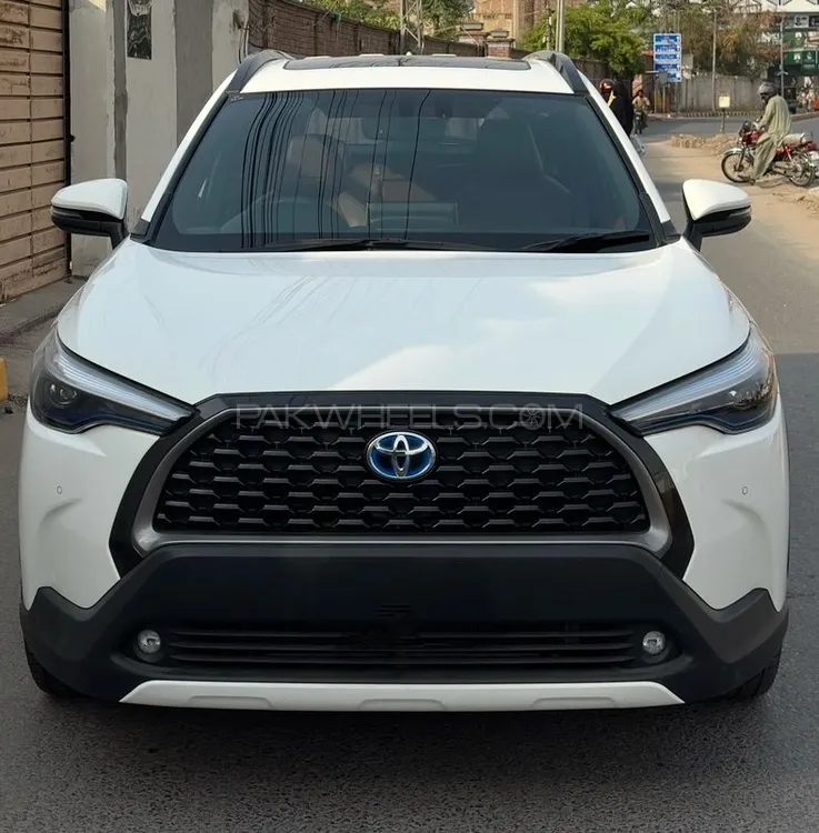 Toyota Corolla Cross 2024 for Sale in Multan Image-1