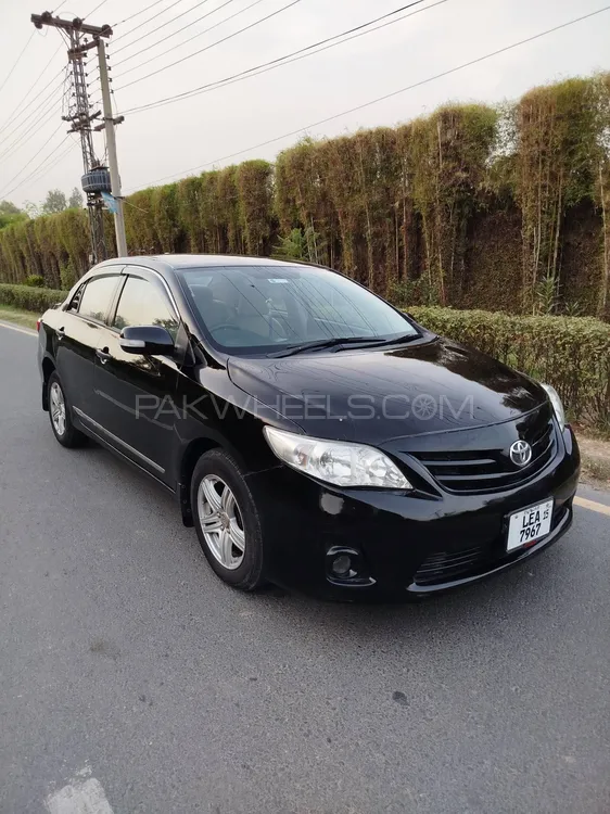 Toyota Corolla 2014 for Sale in Lahore Image-1