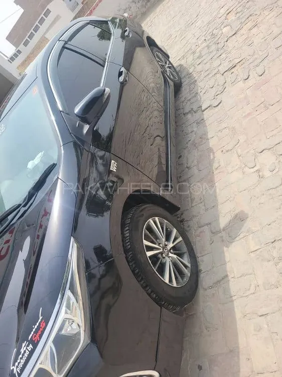 Toyota Corolla 2018 for Sale in Burewala Image-1