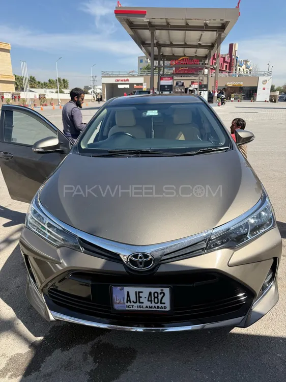 Toyota Corolla 2018 for Sale in Islamabad Image-1