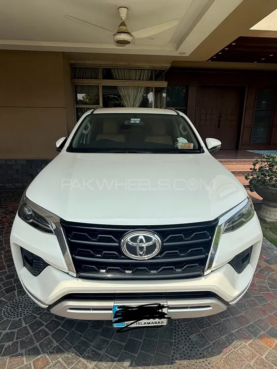 Toyota Fortuner 2022 for Sale in Gujranwala Image-1