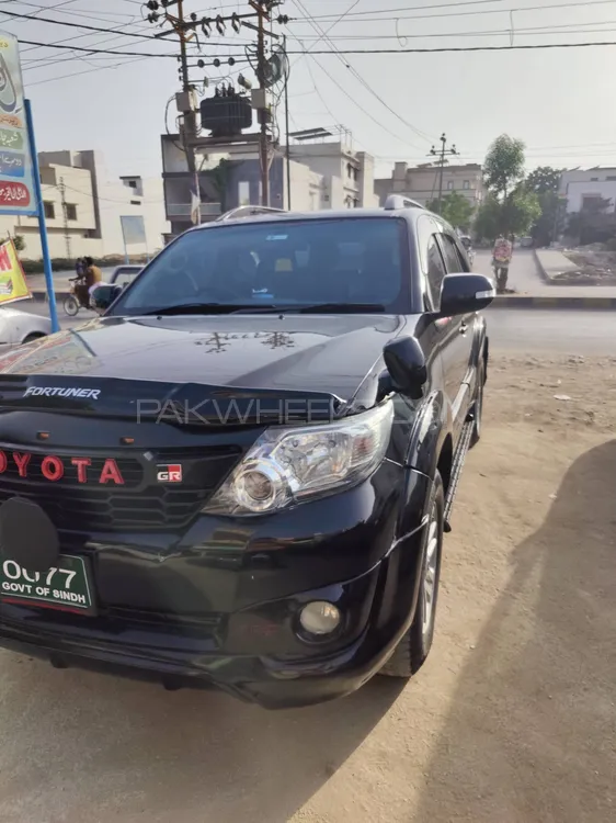 Toyota Fortuner 2013 for Sale in Karachi Image-1
