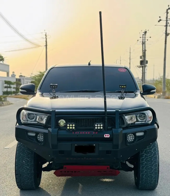 Toyota Hilux 2019 for Sale in Karachi Image-1