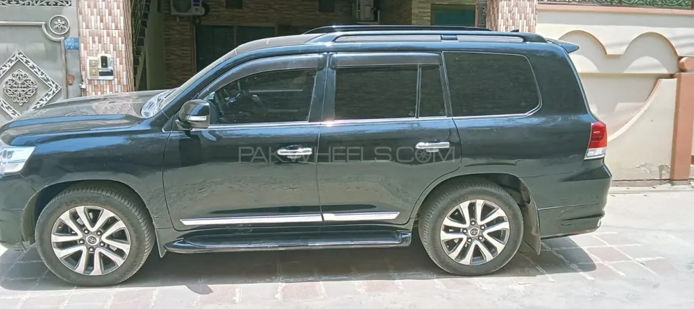 Toyota Land Cruiser 2016 for Sale in Bahawalpur Image-1