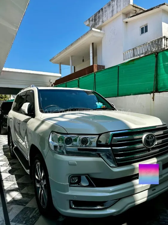 Toyota Land Cruiser 2018 for Sale in Islamabad Image-1