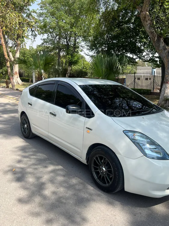 Toyota Prius 2007 for Sale in Kohat Image-1
