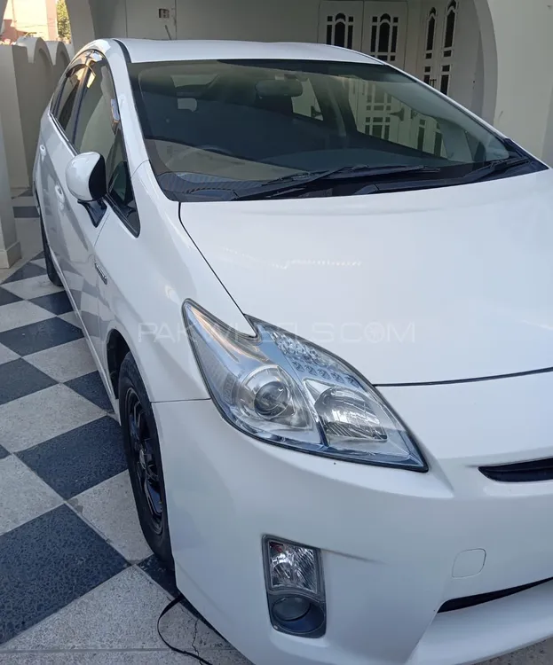 Toyota Prius 2015 for Sale in Rawalpindi Image-1