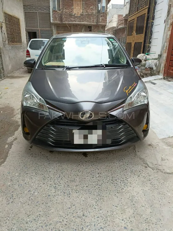 Toyota Vitz 2018 for Sale in Gujranwala Image-1