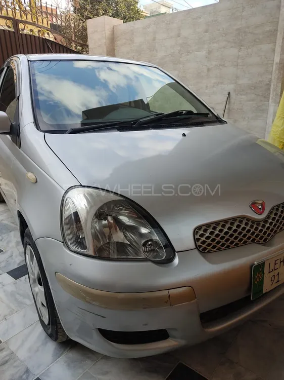 Toyota Vitz 2003 for Sale in Mardan Image-1