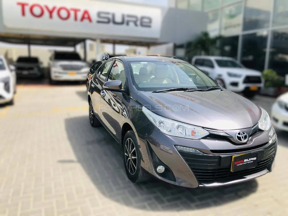Toyota Yaris Sedan 2021 for Sale in Karachi Image-1