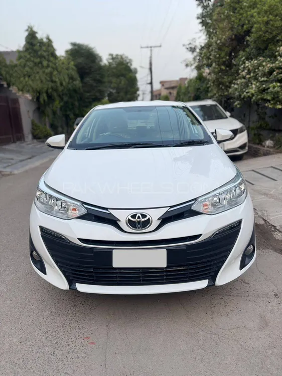 Toyota Yaris Sedan 2022 for Sale in Lahore Image-1