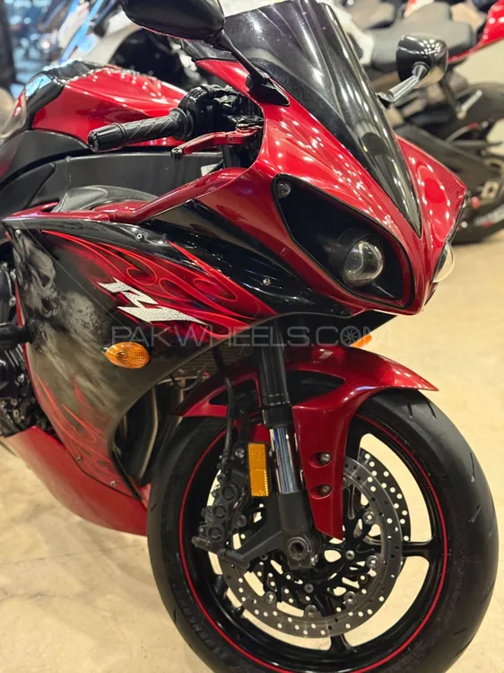 Yamaha YZF-R1 2011 for Sale Image-1