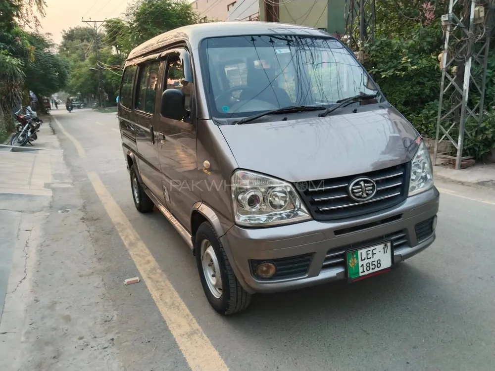 FAW X-PV 2017 for Sale in Lahore Image-1