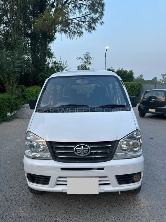 FAW X-PV 2018 for Sale in Islamabad Image-1