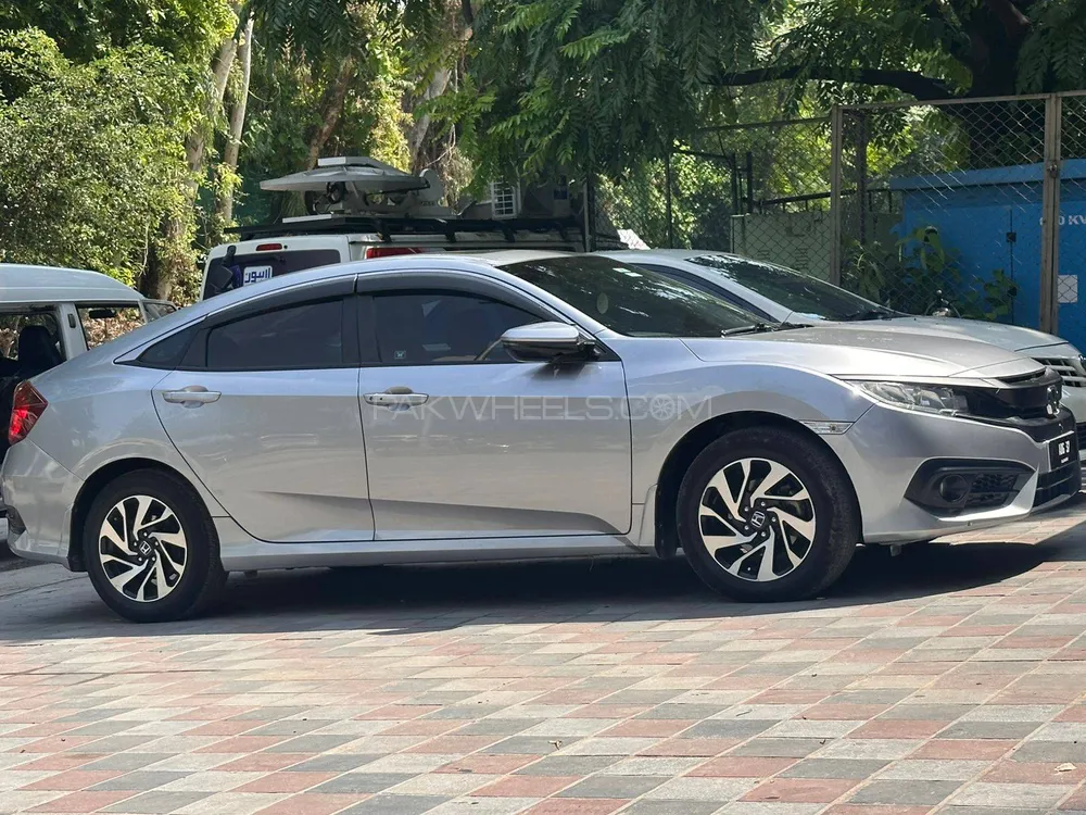 Honda Civic 2016 for Sale in Islamabad Image-1