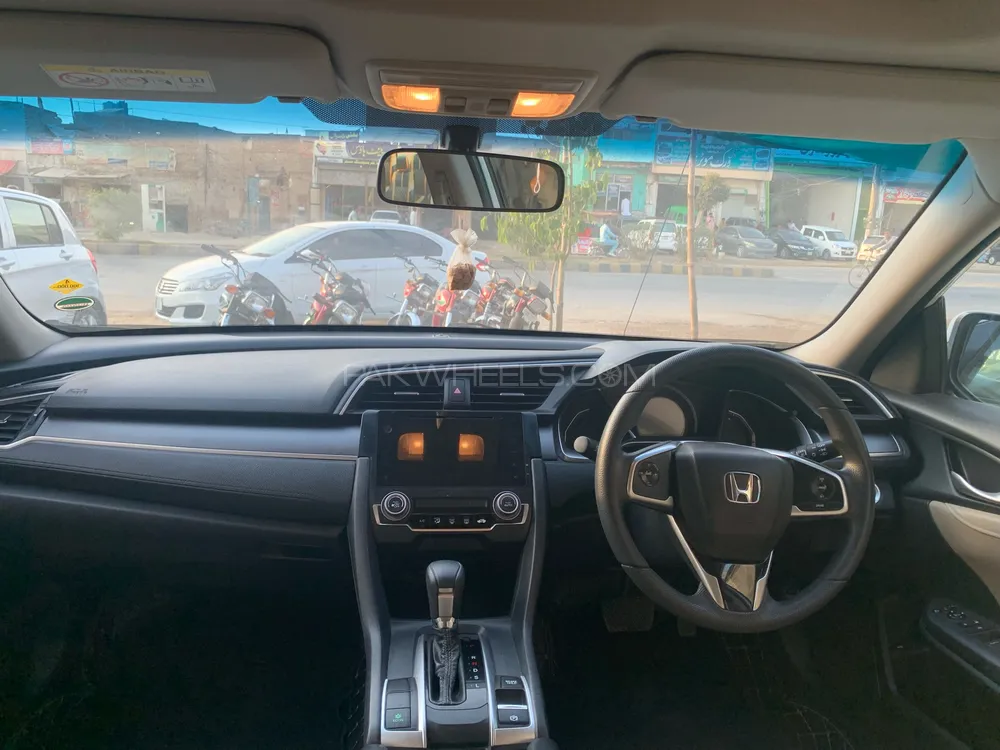 Honda Civic 2018 for Sale in Vehari Image-1