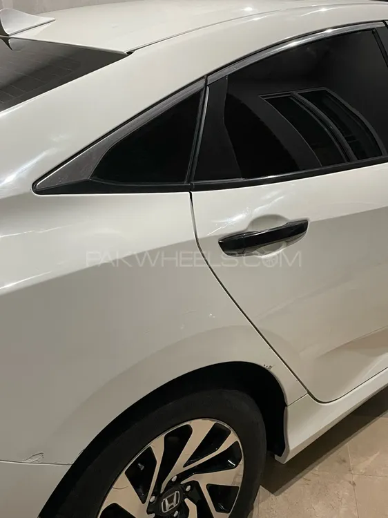 Honda Civic 2018 for Sale in Lahore Image-1
