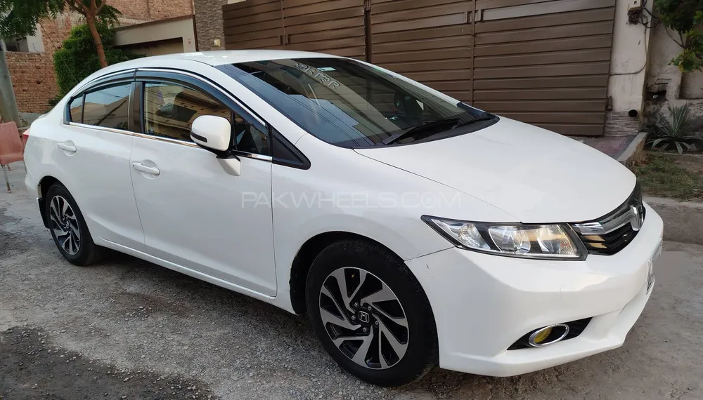 Honda Civic 2015 for Sale in Faisalabad Image-1