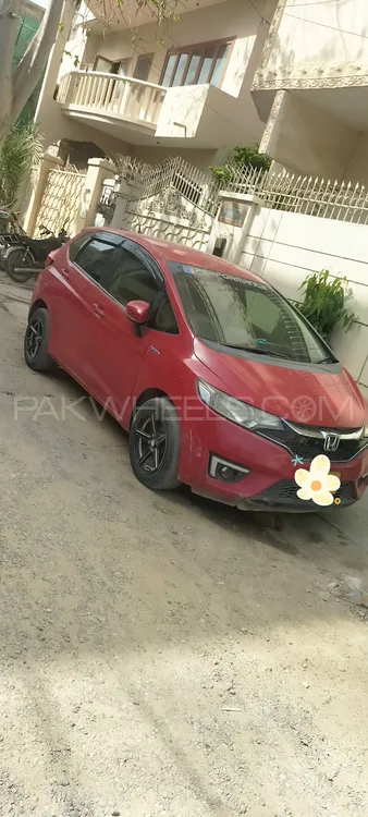 Honda Fit 2016 for Sale in Karachi Image-1