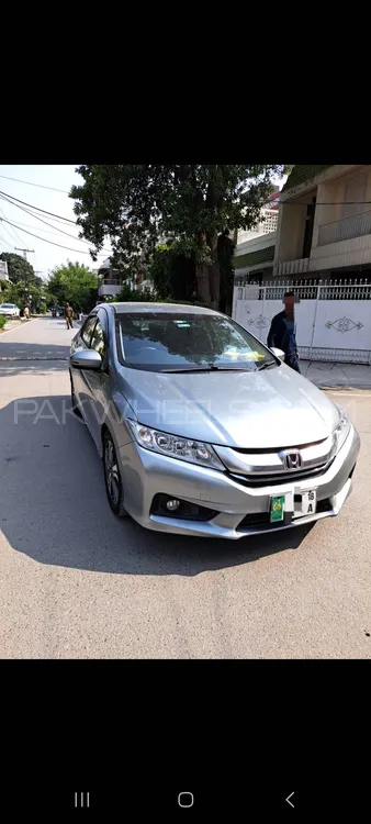 Honda Grace Hybrid 2016 for Sale in Lahore Image-1