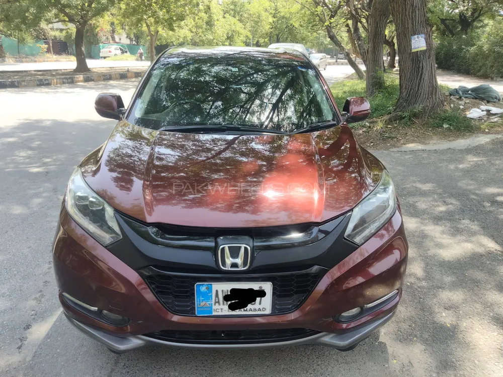 Honda Vezel 2015 for Sale in Islamabad Image-1