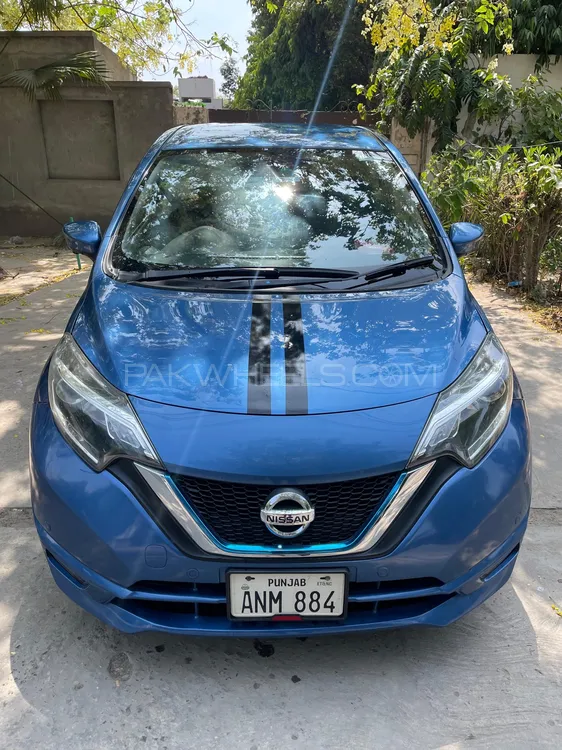 Nissan Note 2018 for Sale in Lahore Image-1